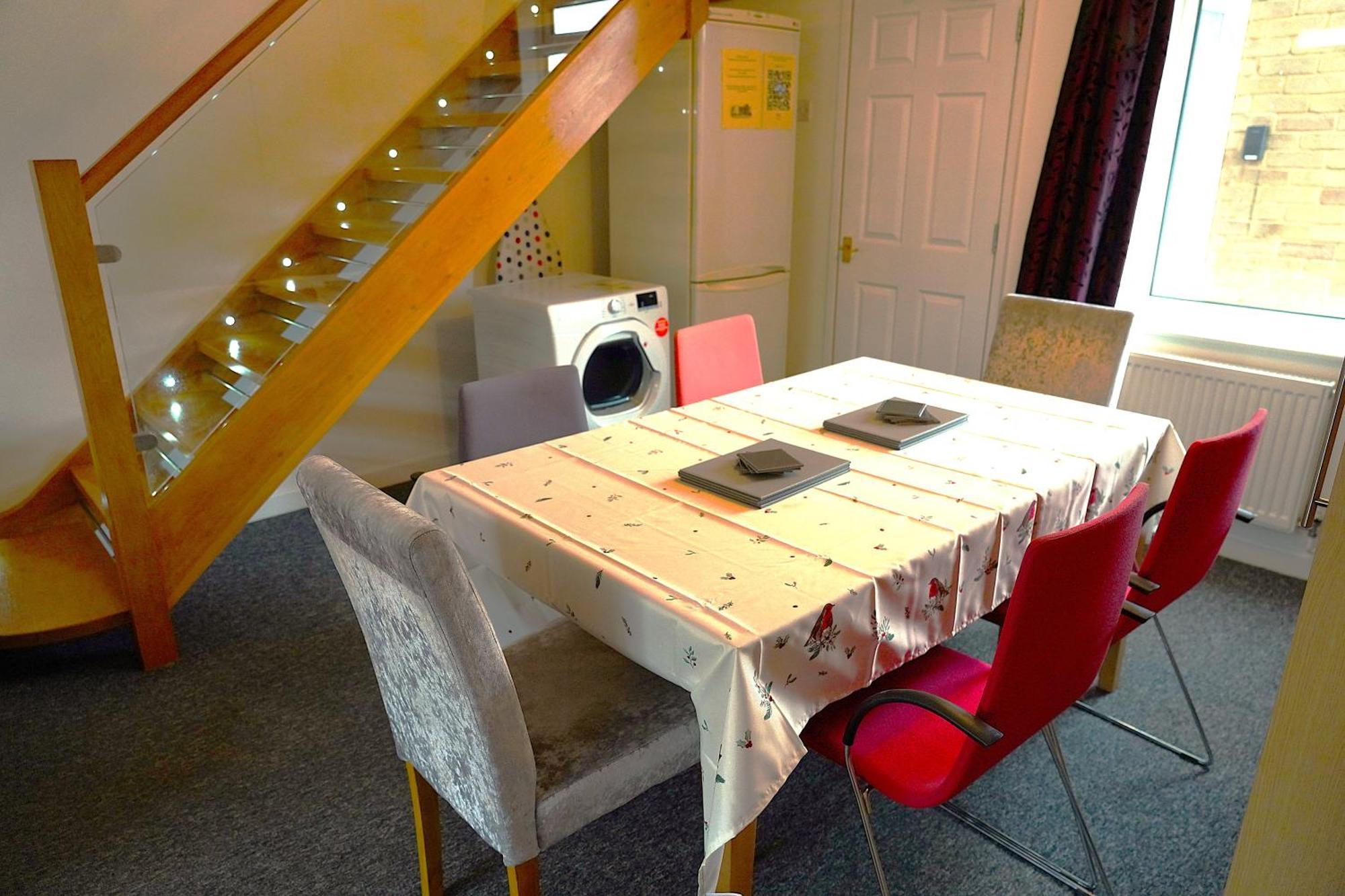 Sleeps 10, Free Parking, Close To Science Park, King Size Bed Milton  Zewnętrze zdjęcie